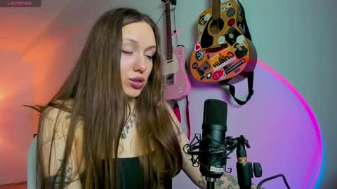 Anni if Im offline for a long time Im depressed feel free to support me offline online show from February 6, 3:09 pm