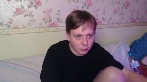 Snapshot of st_rudy chatting on December 22, 8:03 pm Joe Peach online show from December 22, 8:03 pm