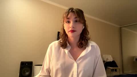 Elli online show from February 5, 12:20 pm