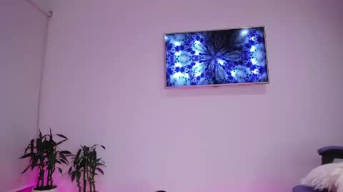 TWstacymalibu110 online show from June 2, 11:29 pm