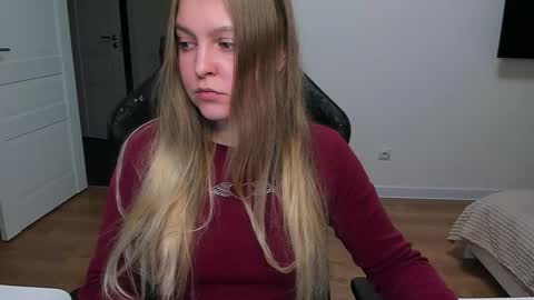 Snapshot of stacy_miraclee chatting on October 25, 3:01 pm Stacy  online show from October 25, 3:01 pm