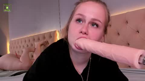 STACY online show from June 24, 3:35 am