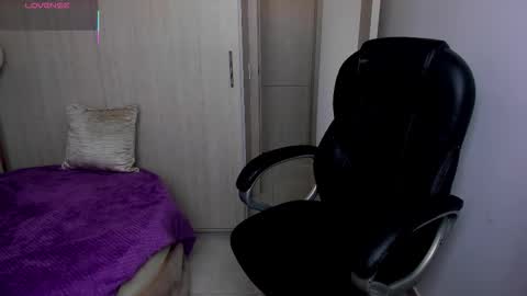 Stacy Conner online show from February 10, 10:13 pm