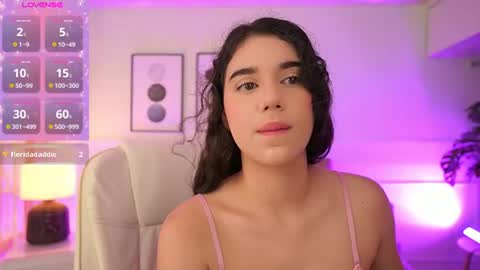 stacycooper_ online show from July 9, 7:29 pm