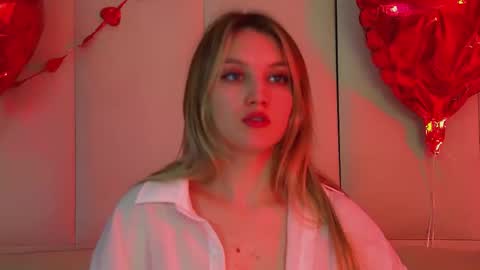 StacyEvances online show from February 13, 8:39 am