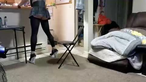 Submissive Slut LOVES adoration online show from November 27, 6:10 am