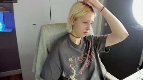 Kate online show from May 3, 8:59 pm