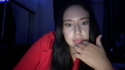 starlitdreams777 online show from March 7, 5:51 am