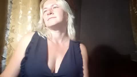 Helen online show from August 3, 6:03 pm