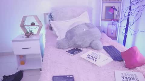 Yoko online show from February 4, 6:56 pm