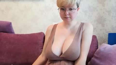 Stasya online show from April 4, 7:59 am