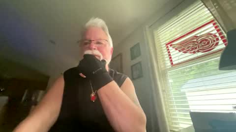 Tom online show from July 27, 11:07 am