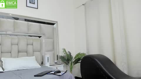 Stefany online show from February 18, 7:41 pm