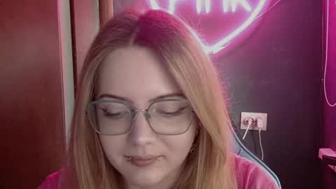Ellie online show from June 7, 11:37 am