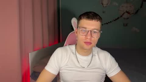 Snapshot of stefikit chatting on October 29, 7:03 pm Stefi and Akin online show from October 29, 7:03 pm