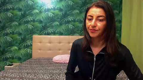 Stella John online show from February 6, 5:35 am