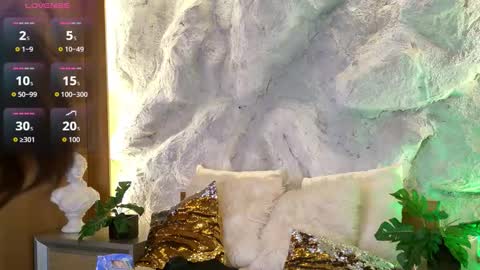 S T E L L A online show from February 3, 10:58 pm