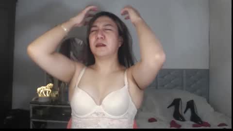 Stella online show from December 22, 2:29 am