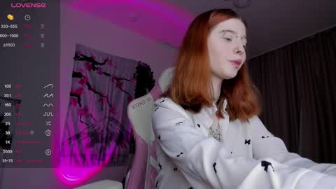 Stacy online show from February 25, 7:06 pm