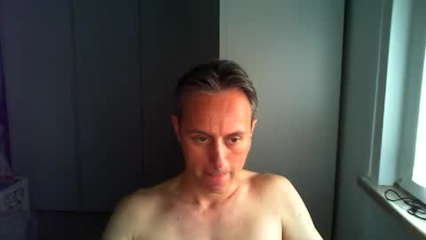 sten015 online show from June 1, 3:35 pm