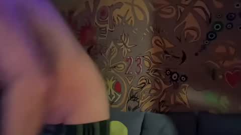 lee online show from February 24, 1:24 am