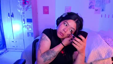 Stephanie  online show from February 25, 11:37 pm