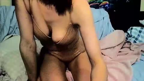 stephielynnnnn online show from March 12, 12:31 pm