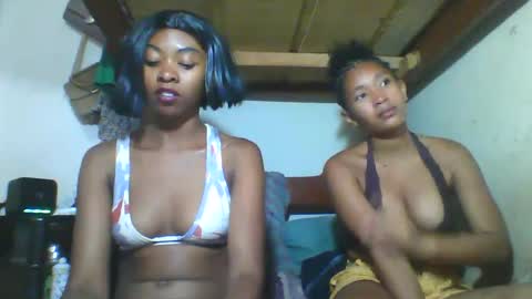 sterina0102 online show from December 4, 7:24 pm