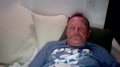 steven626708 online show from March 31, 2:45 am