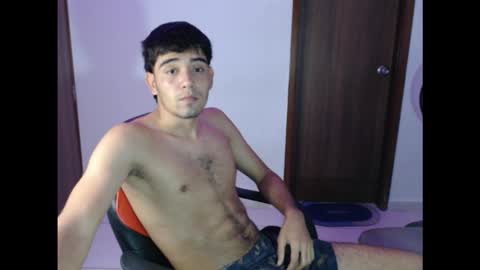 steven_126 online show from October 21, 6:07 am