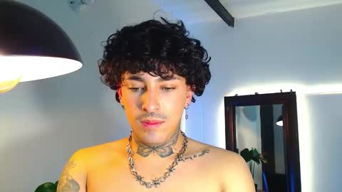 Daniel Steven Navarro online show from March 14, 2:37 am