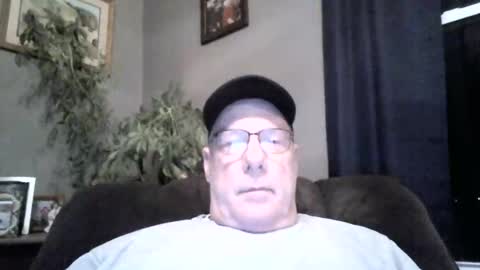 bobby online show from December 22, 12:49 pm