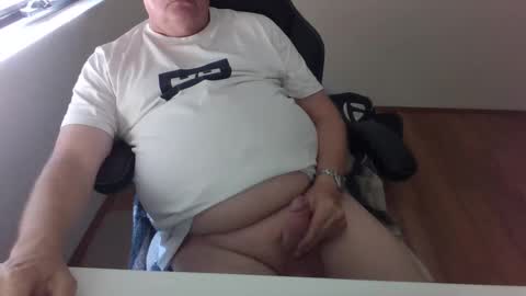 stiffyman55 online show from December 1, 1:58 am