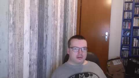 Snapshot of still_alive1985 chatting on September 16, 7:44 am Oliver online show from September 16, 7:44 am