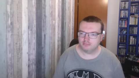 Snapshot of still_alive1985 chatting on September 17, 7:45 am Oliver online show from September 17, 7:45 am