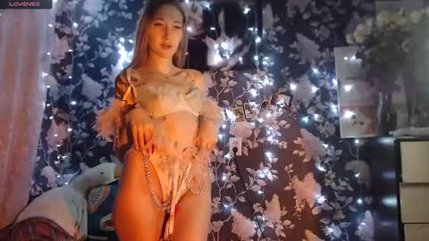 Snapshot of stilsy_brit chatting on December 9, 1:07 am Catalina online show from December 9, 1:07 am