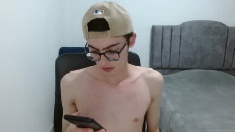 stiv_grant online show from May 26, 2:06 am