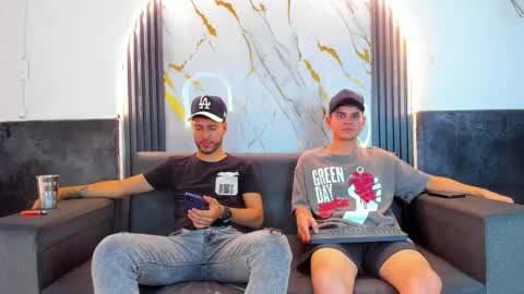 friends online show from February 20, 6:26 am