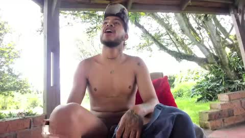 StivennCardona online show from April 18, 4:31 pm