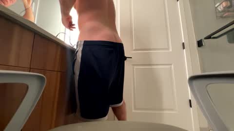 stlhotwifeguy online show from March 1, 5:16 pm