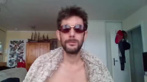 Julien9477 online show from November 15, 12:40 pm