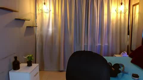 Axel online show from July 4, 7:17 pm