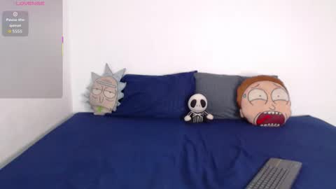 Stone Lee  online show from January 17, 6:34 am