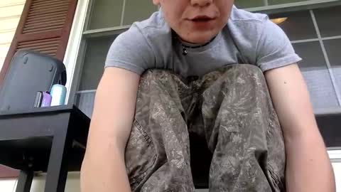 stoneyxx420 online show from May 4, 9:32 pm