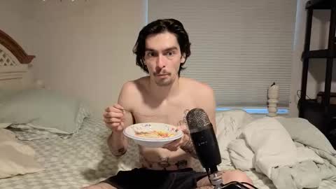 str8whiteboy21 online show from April 6, 12:17 pm