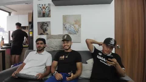 straight__friends online show from June 9, 7:57 pm