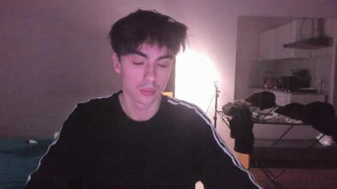 Ray online show from April 10, 2:39 am