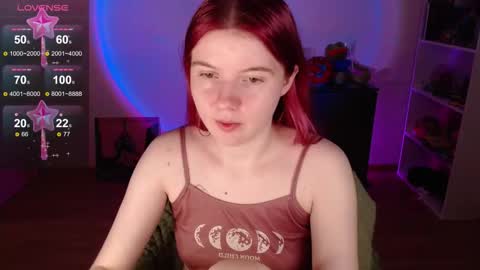Snapshot of strawberry_juli chatting on October 26, 8:08 pm Juli online show from October 26, 8:08 pm