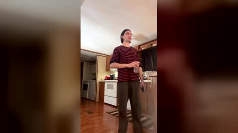 stringgreens777 online show from February 3, 3:27 pm