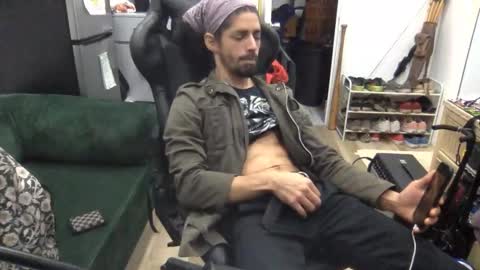 stringin69 online show from February 8, 8:07 am